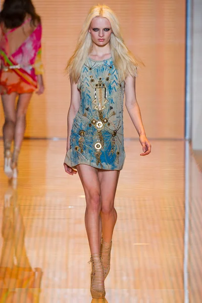 Look 38